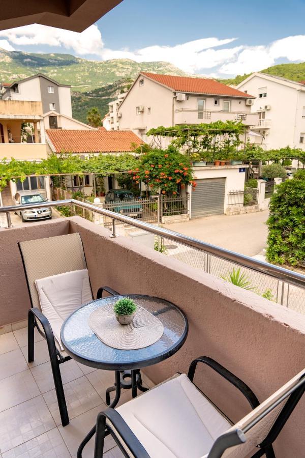 Guest House Jasna Budva Exteriör bild
